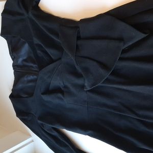 Nanette Lempore sweetheart neck black Stretch wool crepe dress. Size 4 black